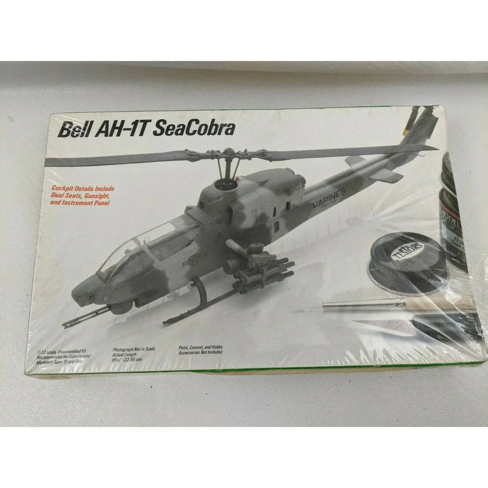 Testors Italieri AH-1T Sea Cobra 1/72 Scale Model